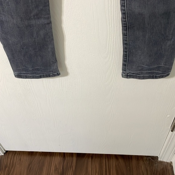 CAbi Slim Boyfriend Gray Wash Jeans Size 2 - Picture 7 of 10